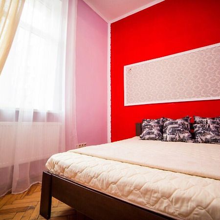Apartment On Teatralna 7 Liov Exterior foto